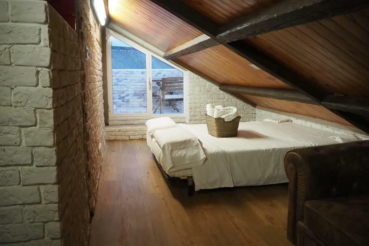 Tiny Apartment On The Roof Touching Gibraltar location