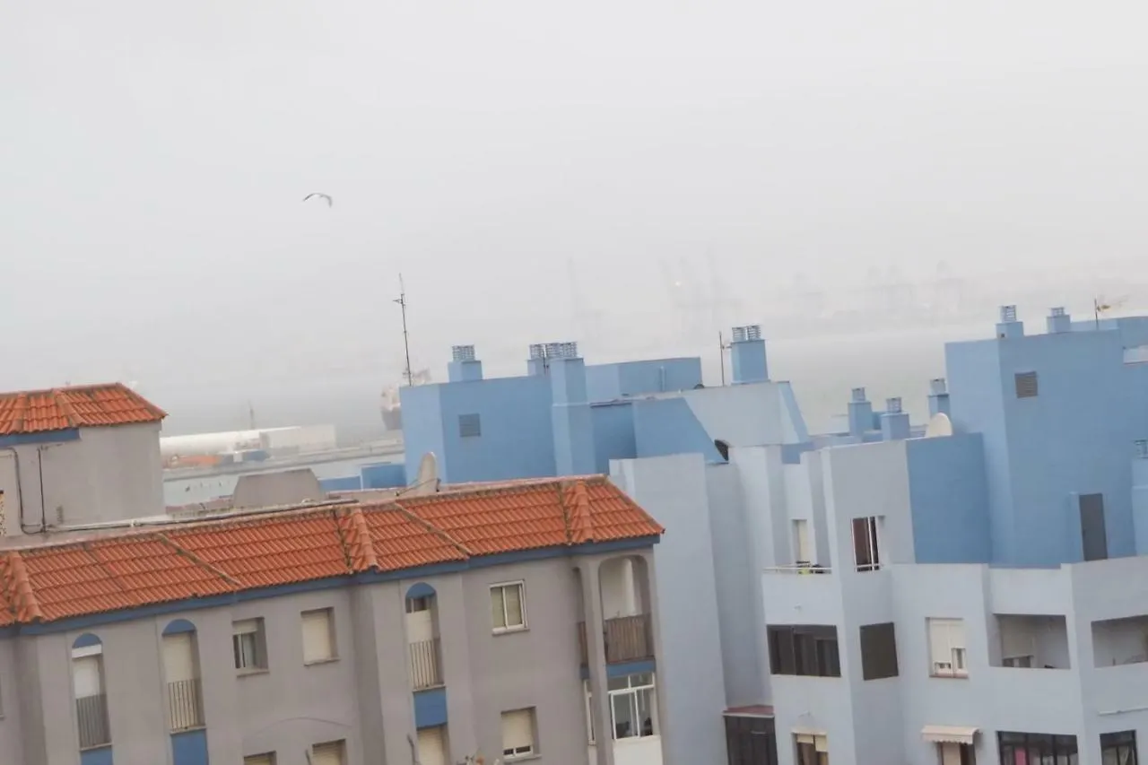 Tiny Apartment On The Roof Touching Gibraltar La Linea de la Concepcion